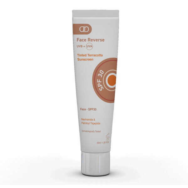 FaceReverseDailyCare 365 Day&NightSPF30 TintedTerracotta για αντηλιακή προστασία με ισχυρούς αντιρυτιδικούς παράγοντες